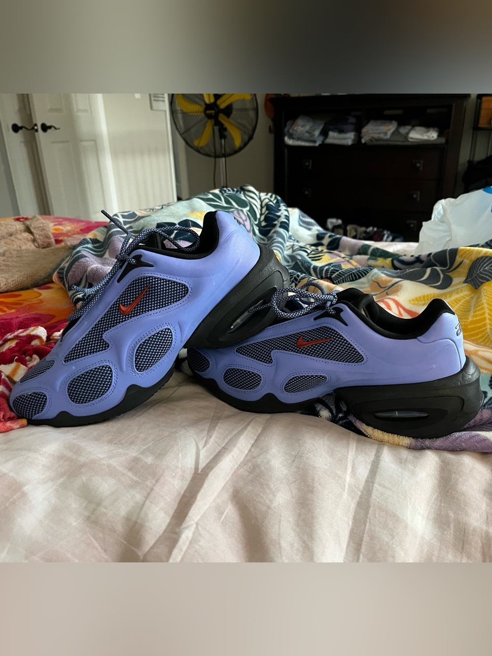 NEW Nike Women’s Air Max Muse II6282-400 Royal Pulse 7.5 - Picture 4 of 9
